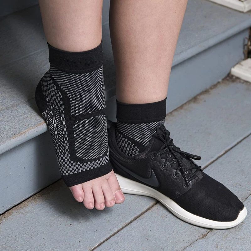 1Pair Sports Ankle Support Bra - Compression Sleeve Calf review and price